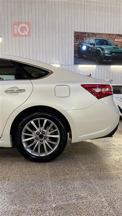 تويوتا أفالون